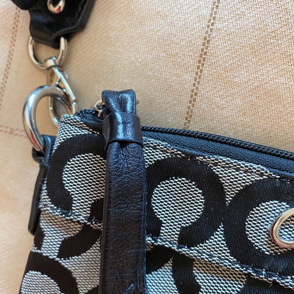 COACH Black cloth Crossbody - Picture 6 of 8